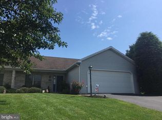 3450 Troon Dr, Chambersburg, PA