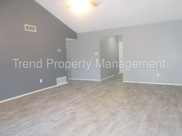 1st image of 3511 Palomino Dr