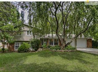 6100 W 88th Ter, Overland Park, KS 66207