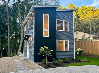 17 Page St, Kittery, ME 03904