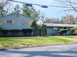 160 Windermere Way, Warwick, RI 02886
