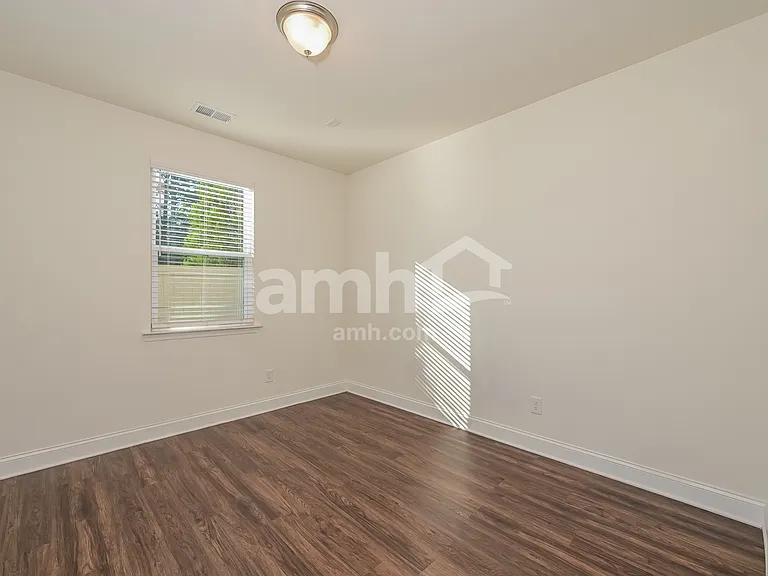 1149 Ashlyn Ct — Photo 18