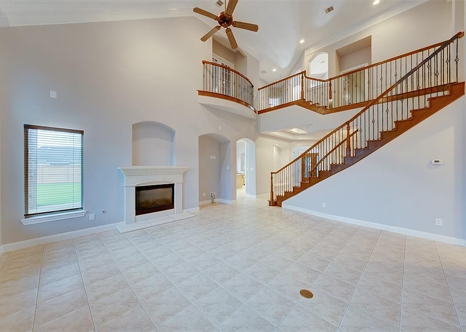 1st image of 3929 Shadow Point Dr