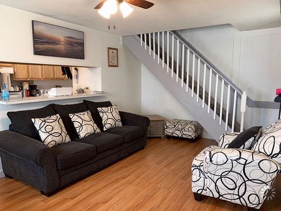 3rd image of 1263 Pleasant Ave #71-B