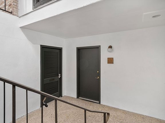 3rd image of 2704 San Pedro St #A-10