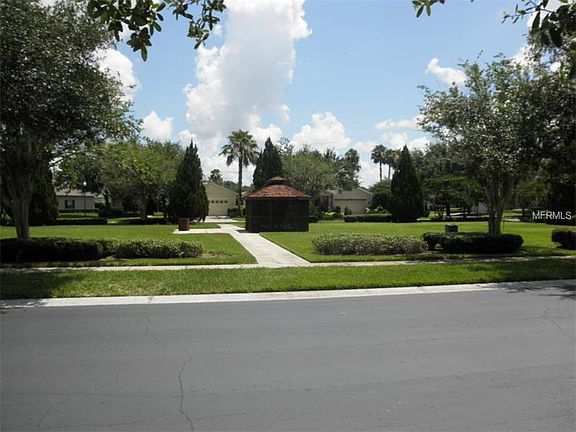 3rd image of 338 Lake Butler Dr