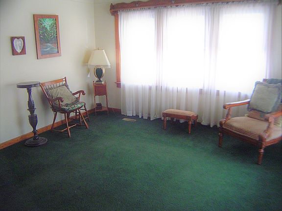 5th image of 132 Morse Dr
