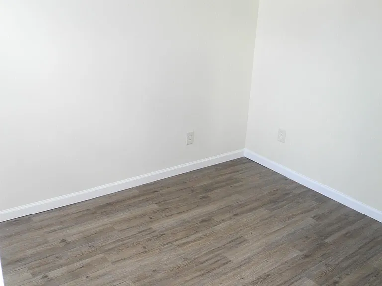 35 S Potomac St #4 — Photo 20