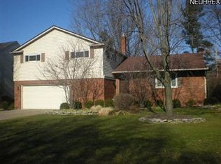 20250 Mercedes Ave, Rocky River, OH 44116