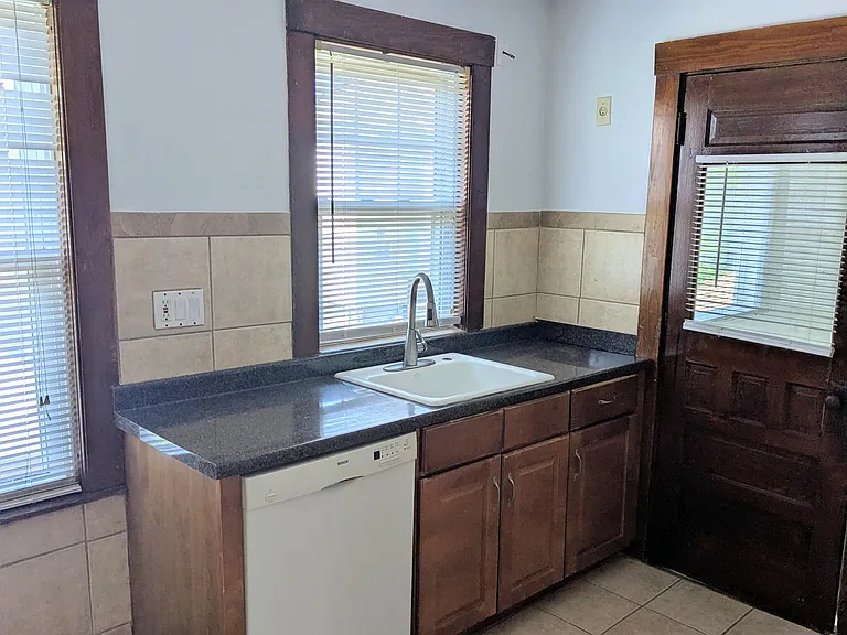 6 Violante St #2 — Photo 15