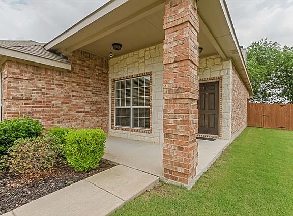 2nd image of 1124 Arthurs Ct