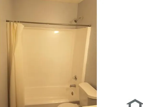 5916 Wilkes Dr, Fort Worth, TX 76119