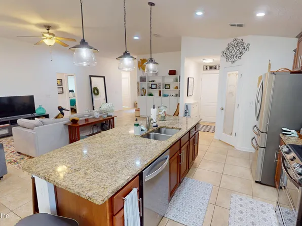 727 GLENDALE Lane, Orange Park, FL 32065