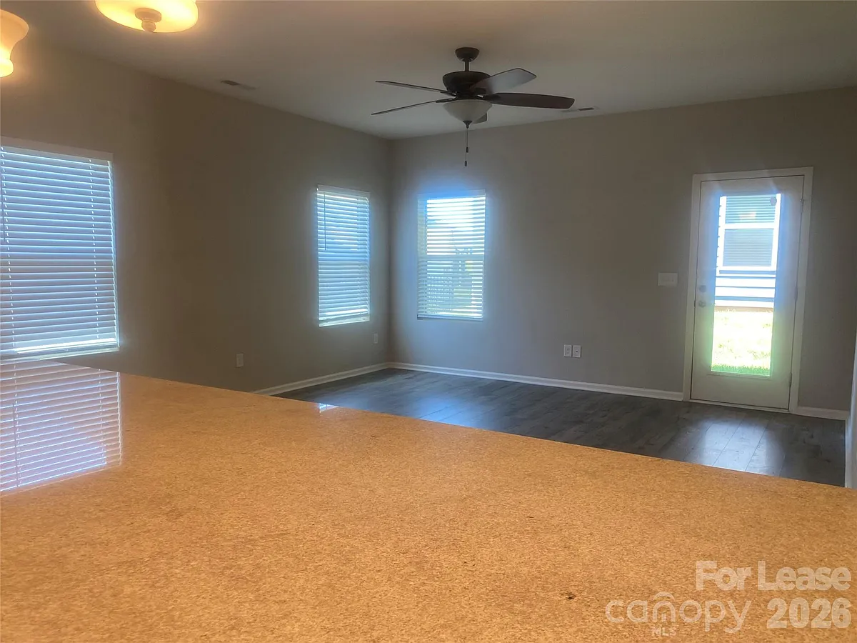 Building Photo - 50155 Robins Nest Ln