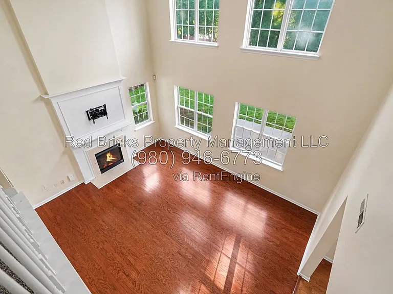 13502 Delstone Dr — Photo 11