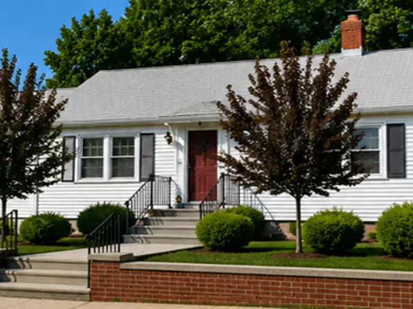 41 Bronx Rd, West Roxbury, MA 02132