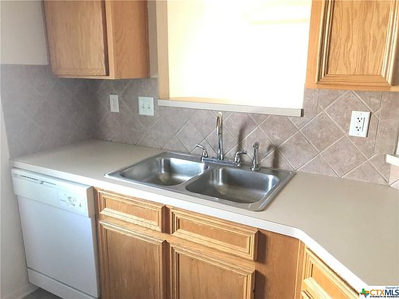 5th image of 4407 Thunder Creek Dr