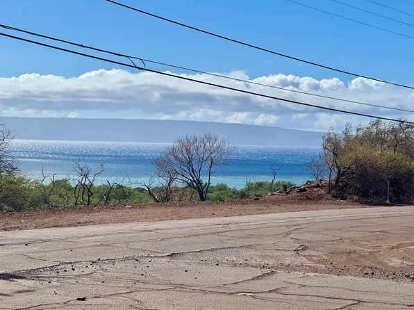 12 Kupaia Pl #41, Kaunakakai, HI 96748