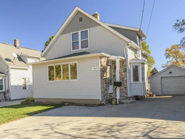 1509 Monroe STREET, West Bend, WI 53090