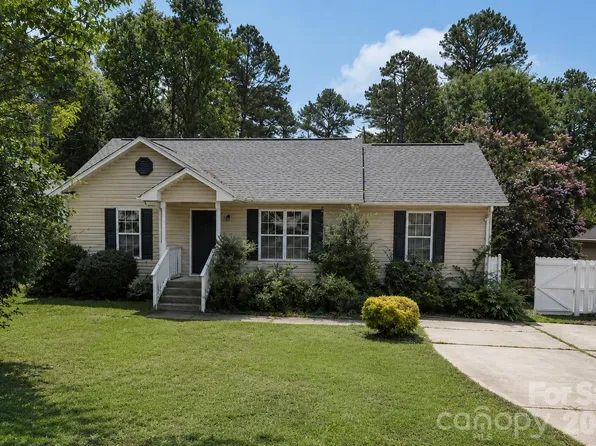 615 Flicker St, Concord, NC 28027