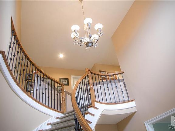 4th image of 343 Havenside Ave