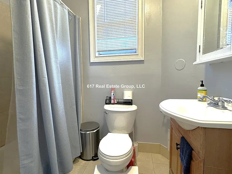 18 Allston St #1R — Photo 8