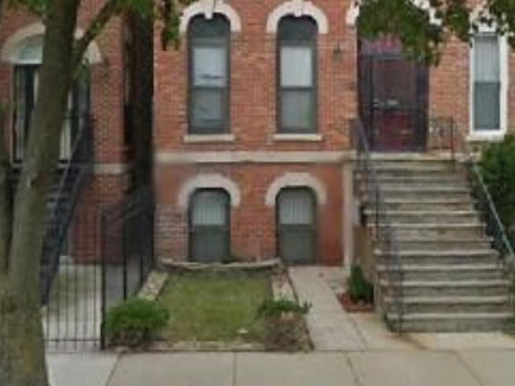 2nd image of 3116 S Giles Ave