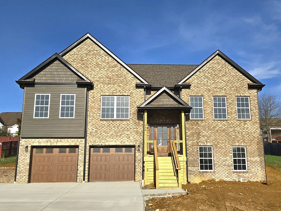 1st image of 444 Wyndham Dr