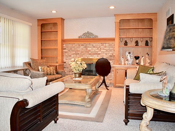 Gorgeous formal living room!