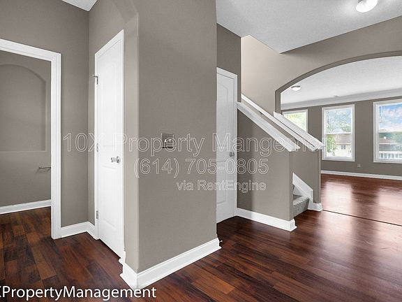 3rd image of 3056 Melville St