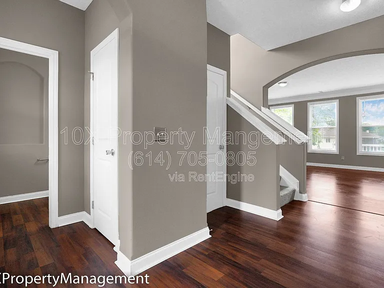 3056 Melville St — Photo 3