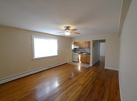 livingRoom/Kitchenette