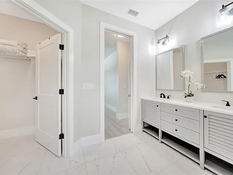 3600 Cincinnati St — Photo 30