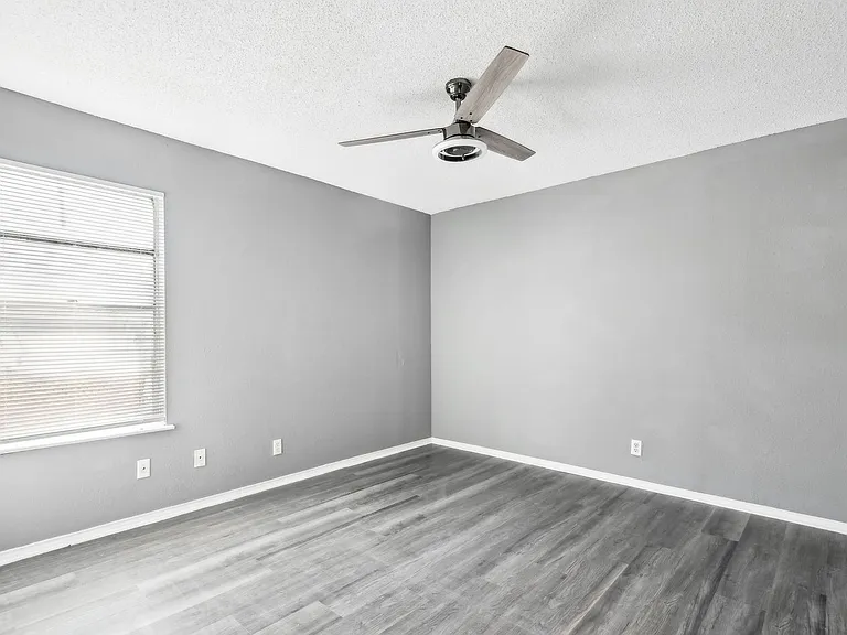 4438 N Hein Rd — Photo 27