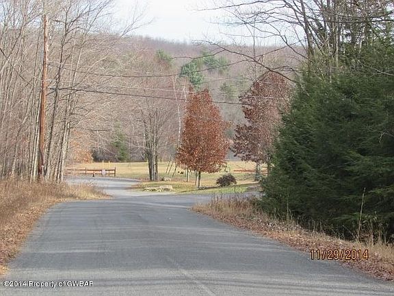 3rd image of 329C Mountain Dr
