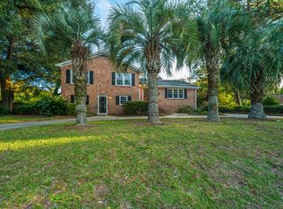 728 Fort Sumter Dr, Charleston, SC 29412