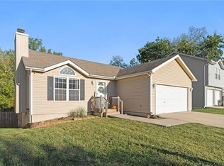 411 N Queen Ridge Ave, Independence, MO 64056
