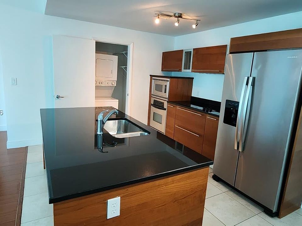1st image of 1900 N Bayshore Dr APT 3717