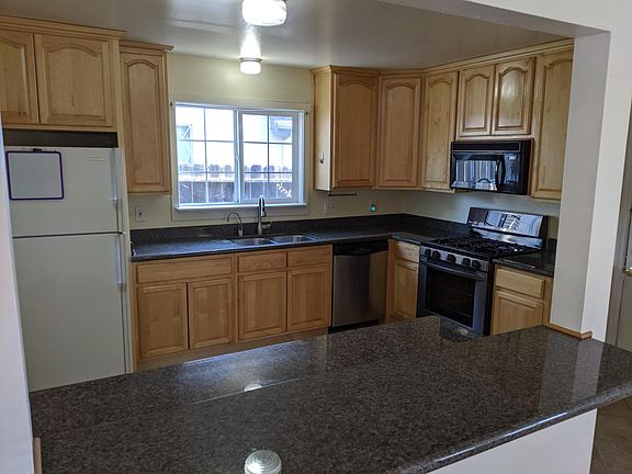 3rd image of 809 Saint Francis Dr