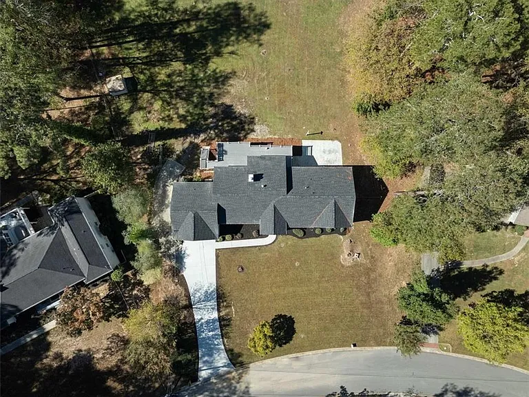 7530 Spalding Ln — Photo 5