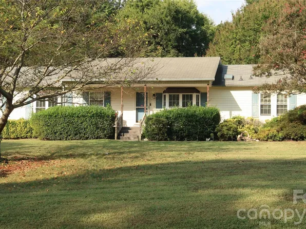 114 Tamer Rd, Mooresville, NC 28117