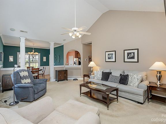 4th image of 2309 Trace Creek Dr