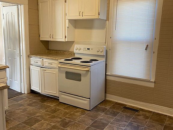 5th image of 3408 E 62nd St #3408A