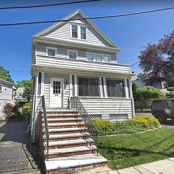21 Dustin St