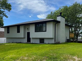 120 King Ridge Rd, Jefferson City, MO 65109