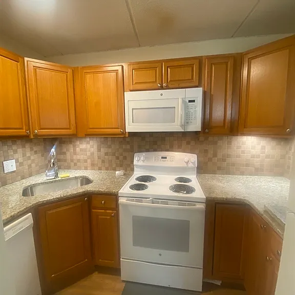 200 Swanton St #T37 — Photo 3