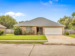 325 Woodcrest Dr, Long Beach, MS 39560