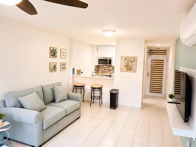 Ocean Dr #100-304 — Photo 3