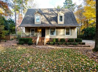 2 Sandy Cove Rd, Lake Wylie, SC 29710