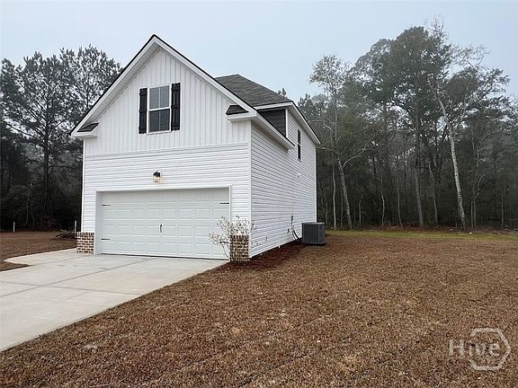 3rd image of 4 Oakmont Drive